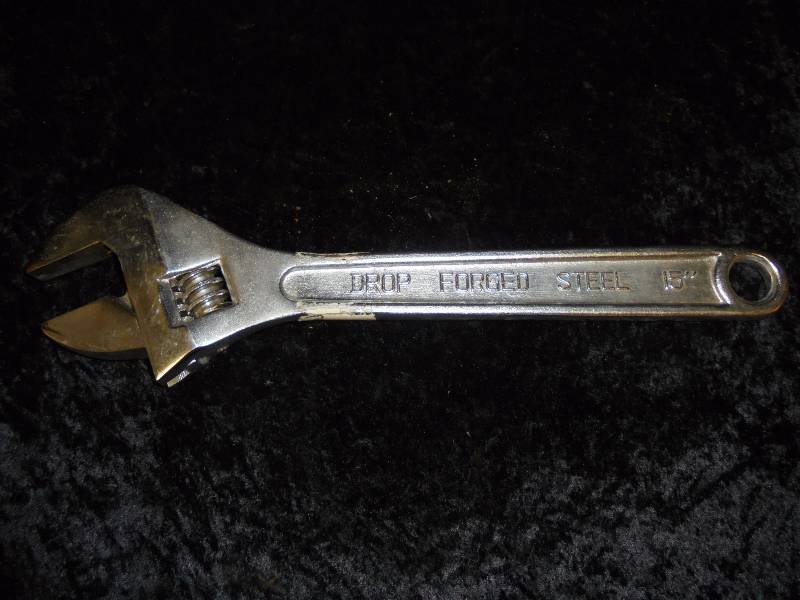 lot 13 image: 15 Adjustable Wrench
