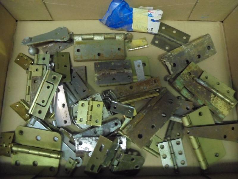 lot 27 image: Lot - Misc Hinges