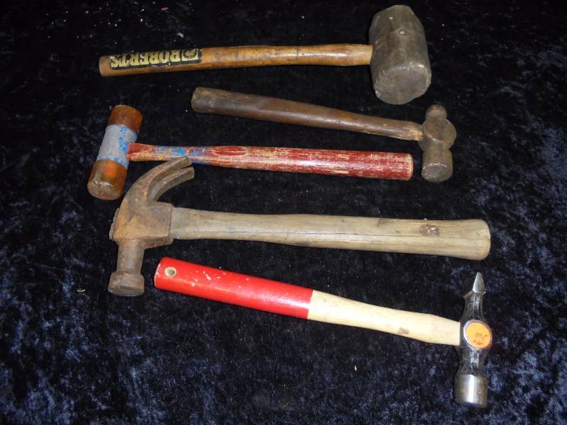 lot 29 image: Lot - Asst Hammers