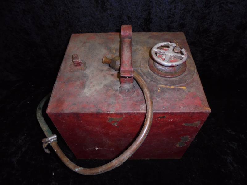 lot 37 image: Hydraulic Tank