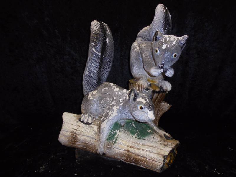 lot 50 image: Squirrel Lawn Ornament