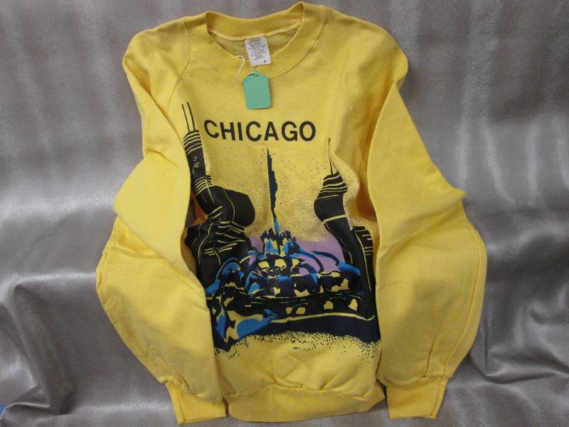 Yellow Chicago Sweatshirt Size M...