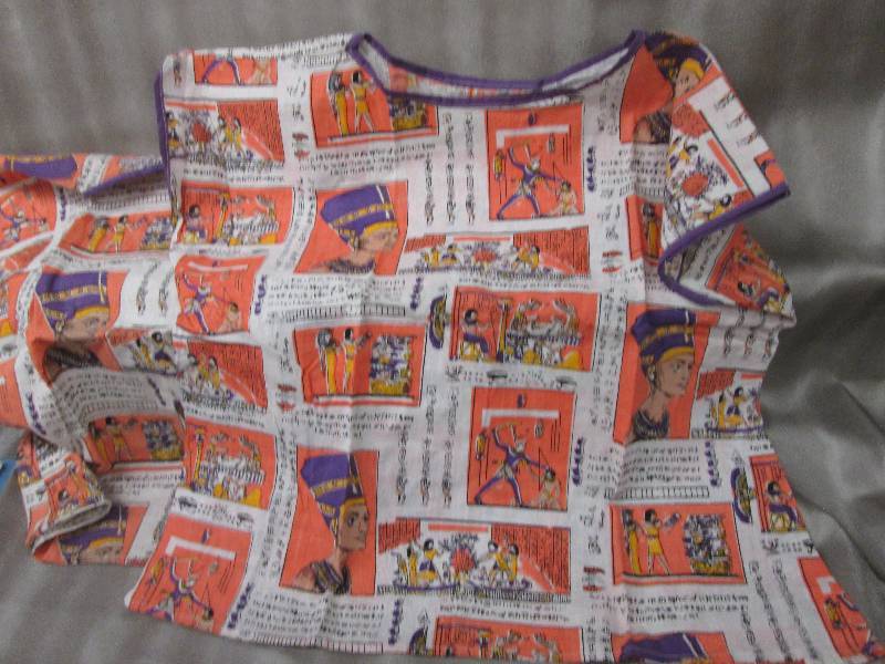 Lot of 2, XL Egyptian print scrub l...
