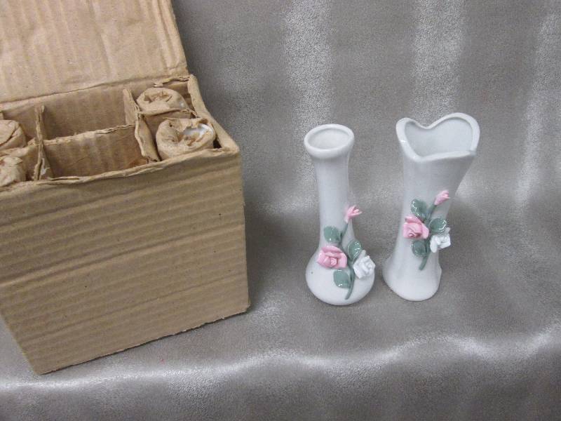 Set of 6 Rose embossed white bud va...