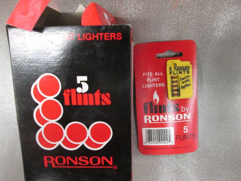 Large lot of flints for lighters...