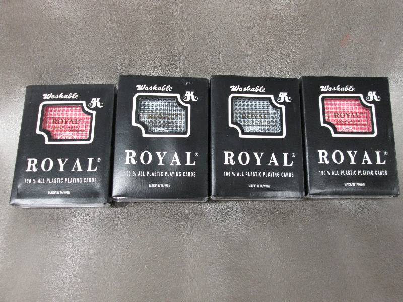 Lot of 4 decks washable, plastic pl...