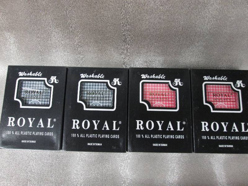 Lot of 4 decks washable, plastic pl...