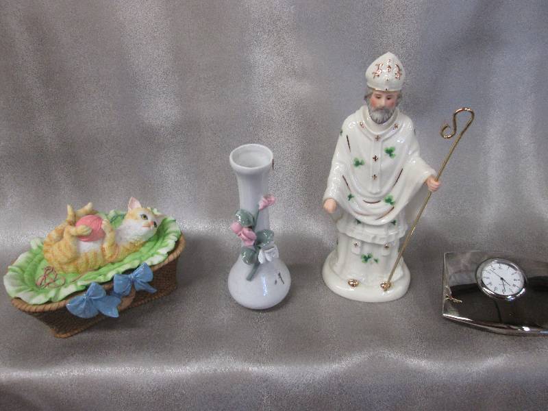 St Patrick Figurine, Ceramic Cat Tr...