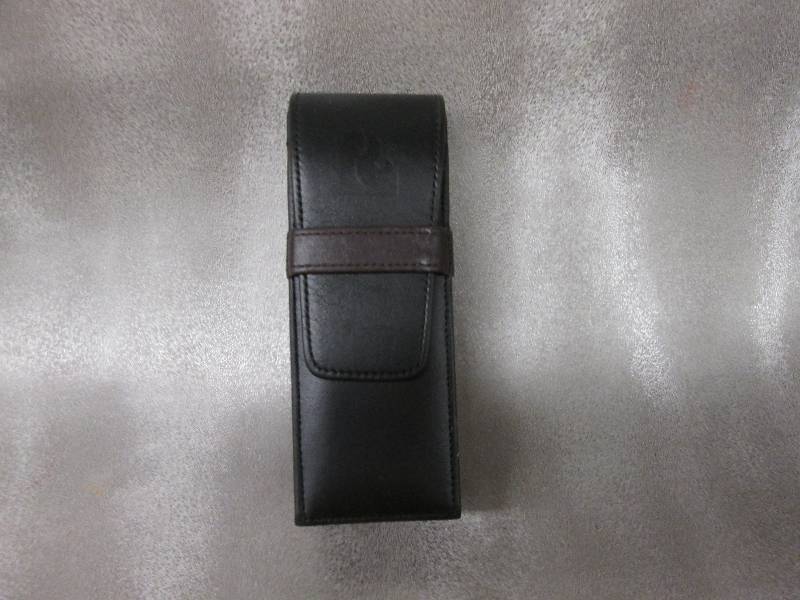 6 Cigar case for 2 cigars...