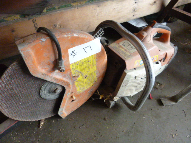 lot 17 image: Stihl TS 400 Chop Saw