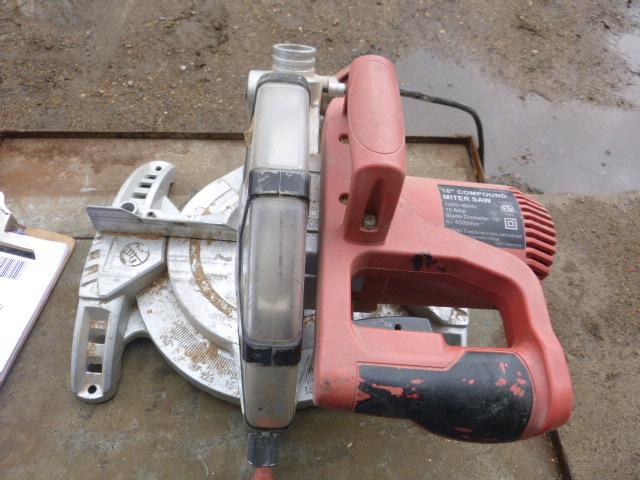 lot 24 image: 10 Compound Miter Saw