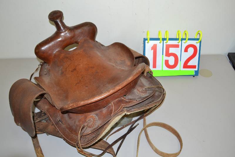 Saddle