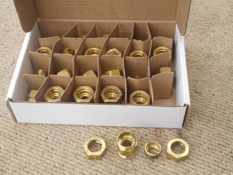 (24) GasTite 12 Male Adapters ...