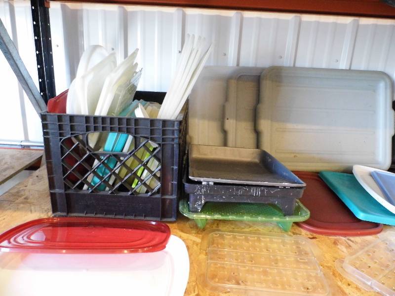 Large Lot of Plastics - Restaurant