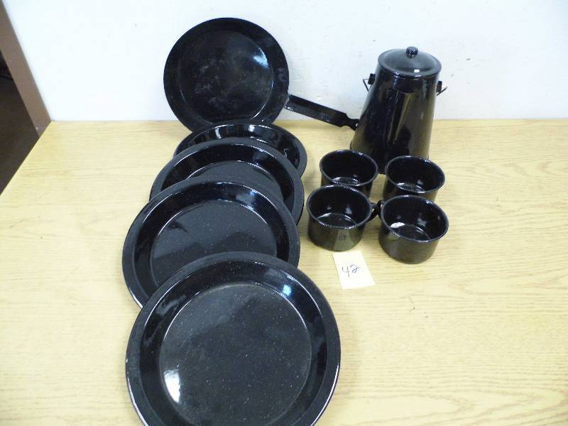 Black Enamelware Cookware
