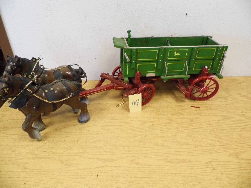 John Deere Wagon