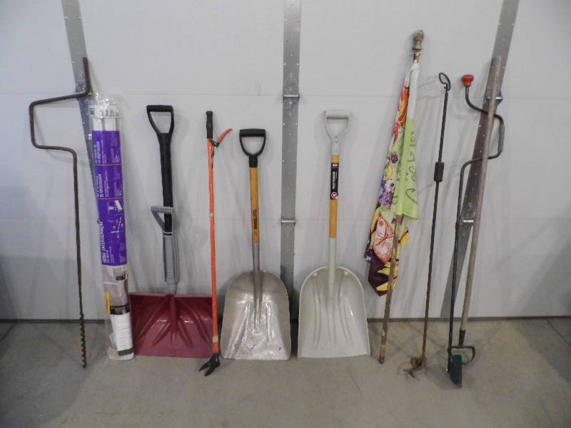 Shovels - Yard Tools