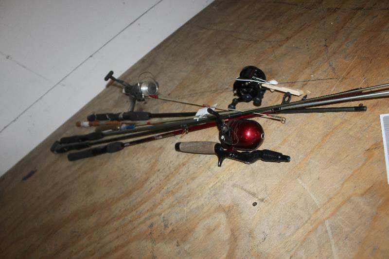 lot 29 image: Lot of (9) Fishing Rods, Some With Reels