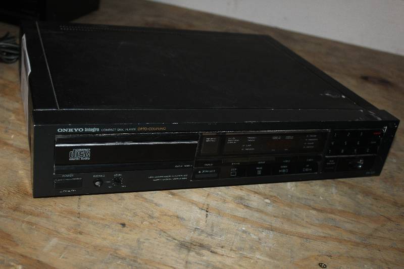 lot 10 image: Onkyo Compact Disc Player