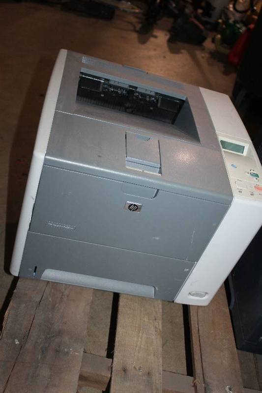 lot 38 image: HP Monochrome LaserJet 3005n Workgroup Printer