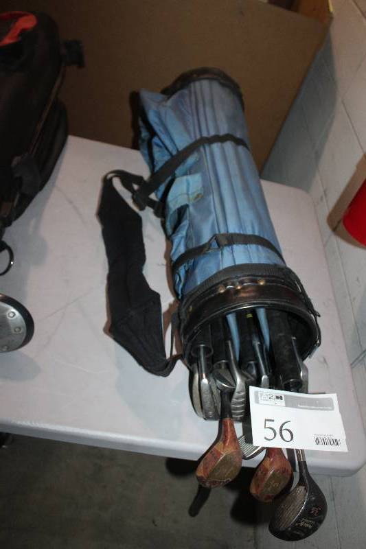 lot 56 image: Golf Bag Set
