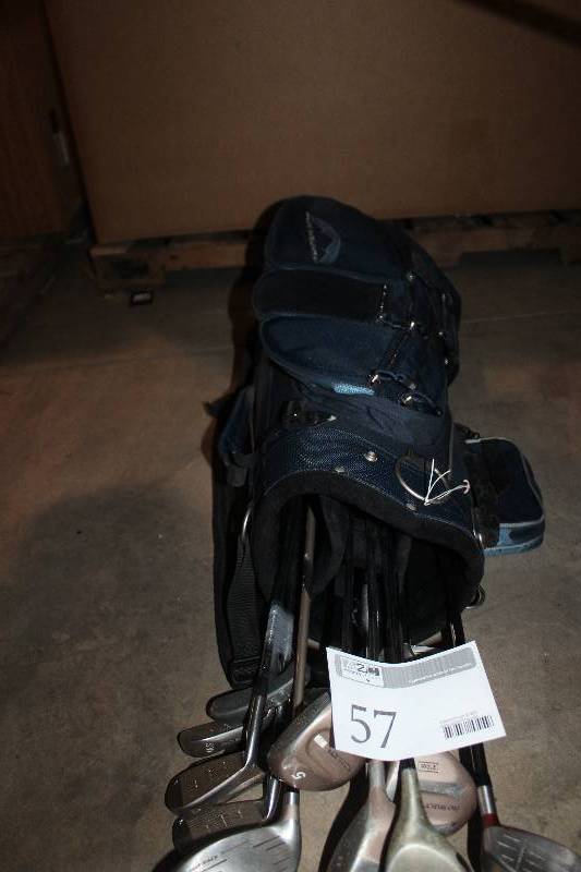 lot 57 image: Pro Select Golf Bag Set