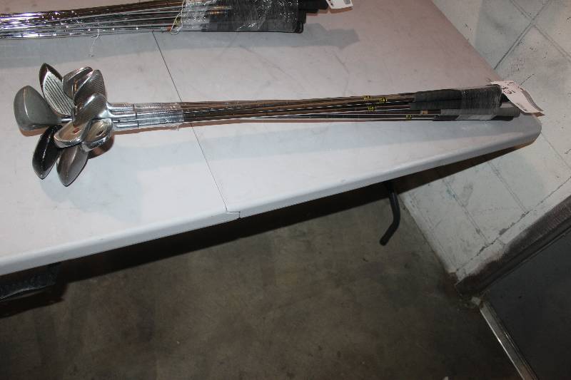 lot 45 image: Lot of (10) Stratos Golf Clubs