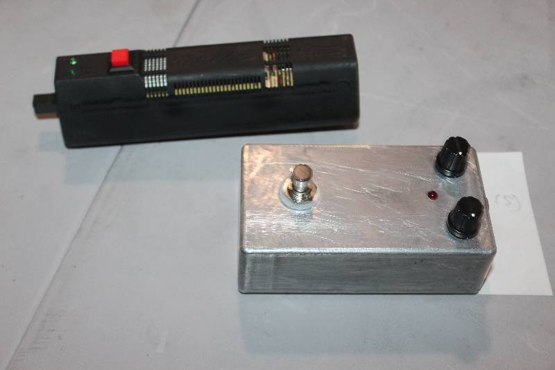 lot 117 image: Lot of (2) Traxxas Controllers