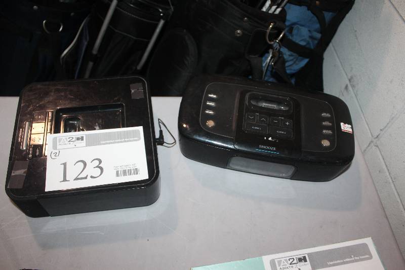 lot 123 image: Lot of (2) Docking Stations For iPod Including 1) Jensen AND 1) Memorex