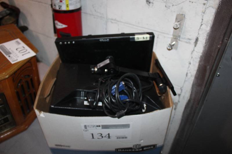 lot 134 image: Lot of (4) Dell Monitors