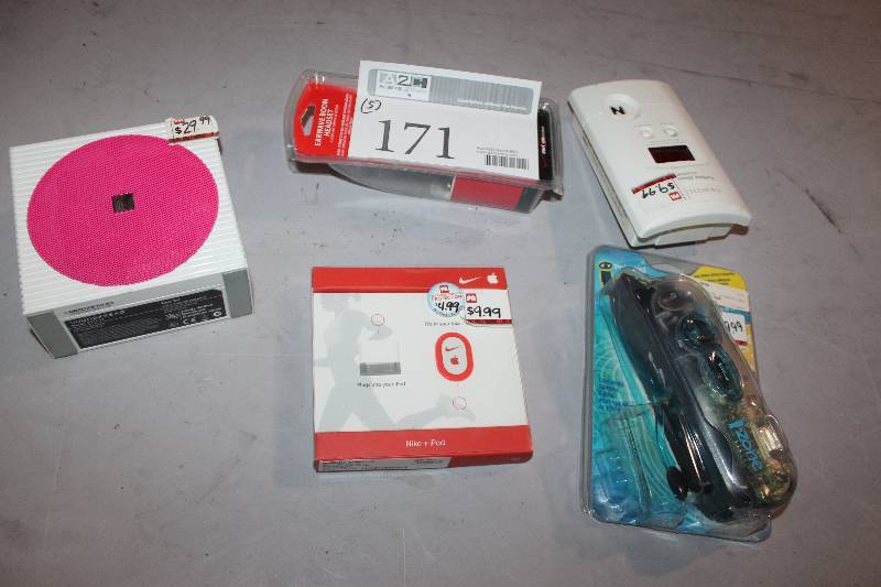 lot 171 image: Lot of (5) Electronics Including 1) Carbon Monoxide Detector AND 1) Universal 2.5mm Jack Phones AND 1) SoundFreaq AND 1) Nike  iPod AND 1) Polaroid iZone Camera