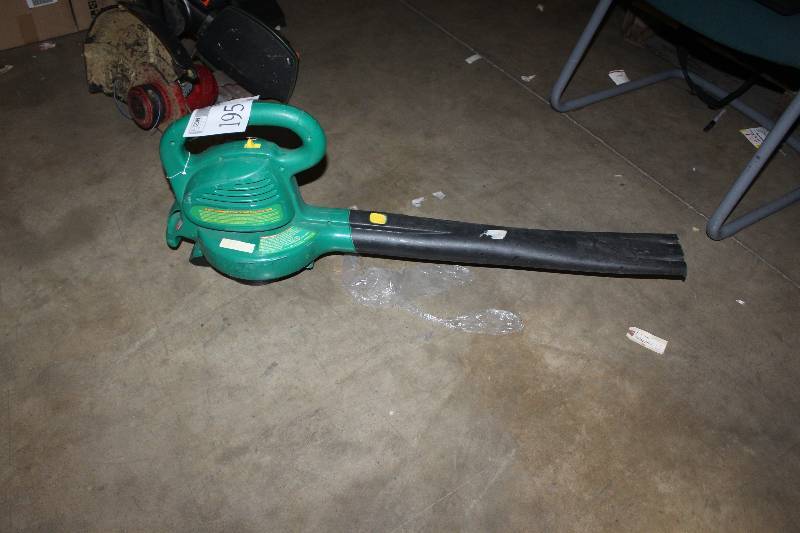lot 195 image: Weedeater E-Max EBV200W BlowerVac
