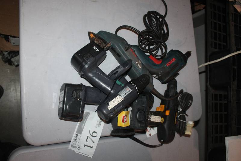 lot 176 image: Lot of (6) Corded and Cordless Power Tools Including Drills Multi-Tool