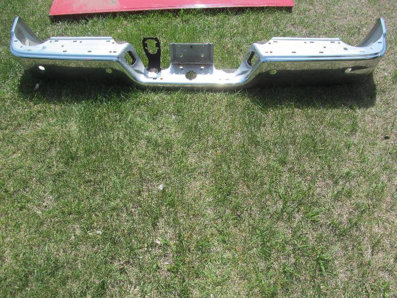 lot 5 image: Rear bumper