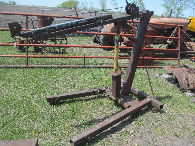 lot 9 image: Dura lift