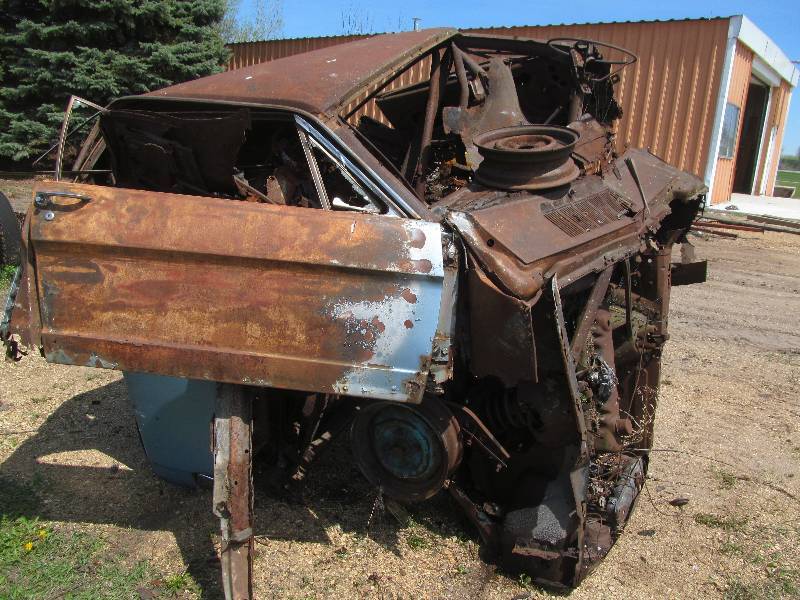 lot 23 image: Mustang