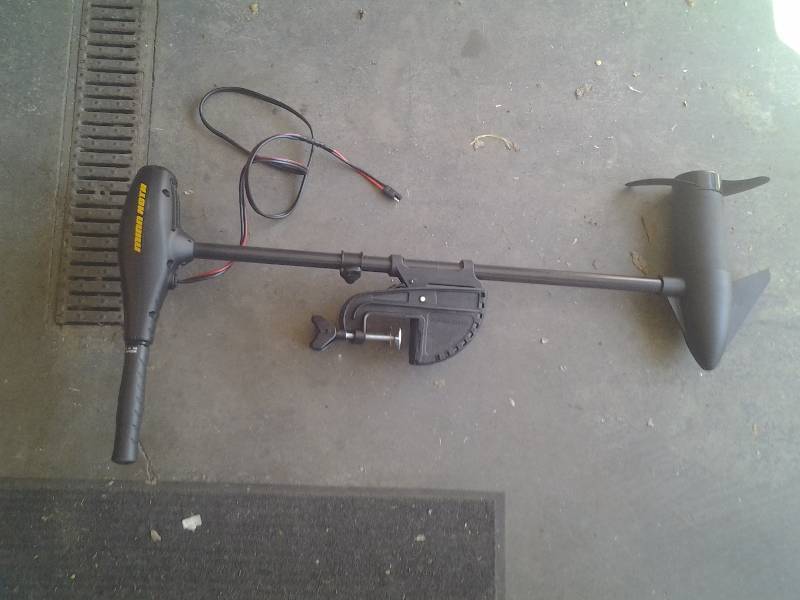 lot 31 image: Minnkota Endura Max 36 Inch Trolling Motor
