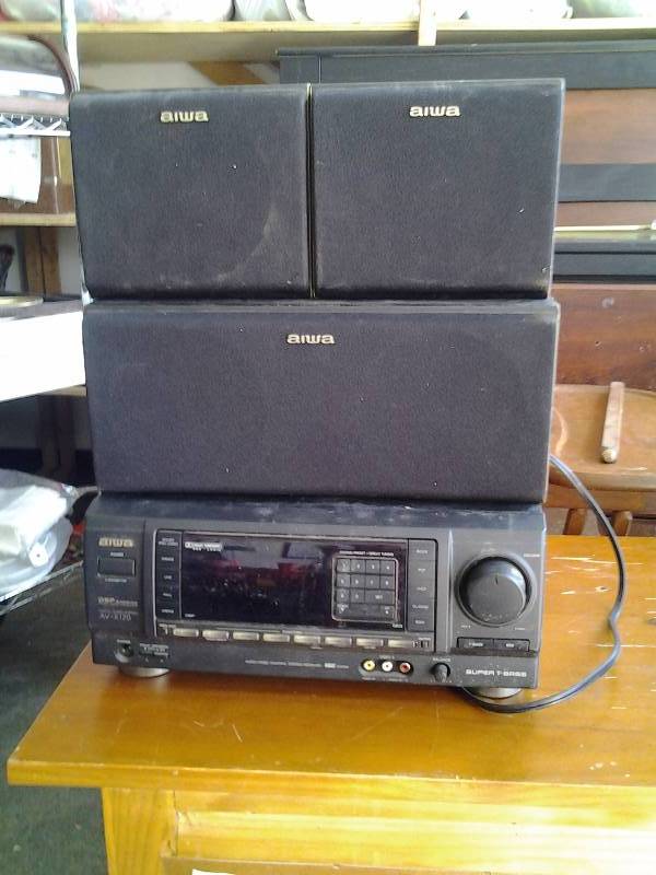lot 70 image: Aiwa Surround Sound Sustem AV-X120