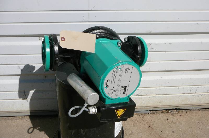 lot 36 image: PUMP