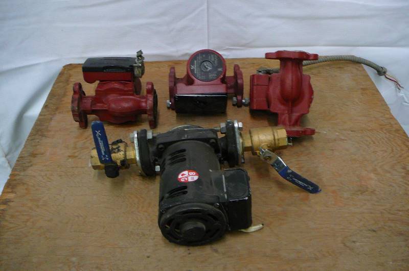 lot 38 image: PUMPS & TIN BOX