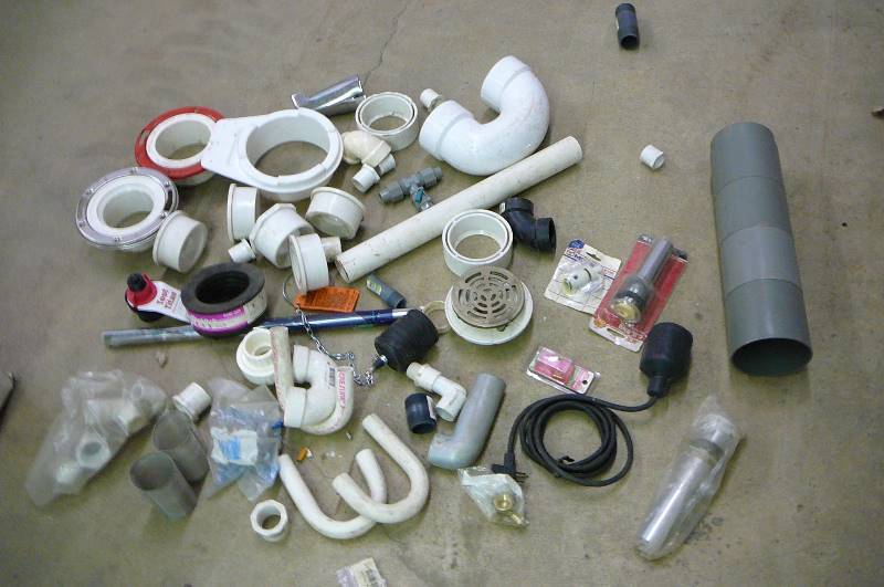 lot 61 image: PLUMBING FITTING SET