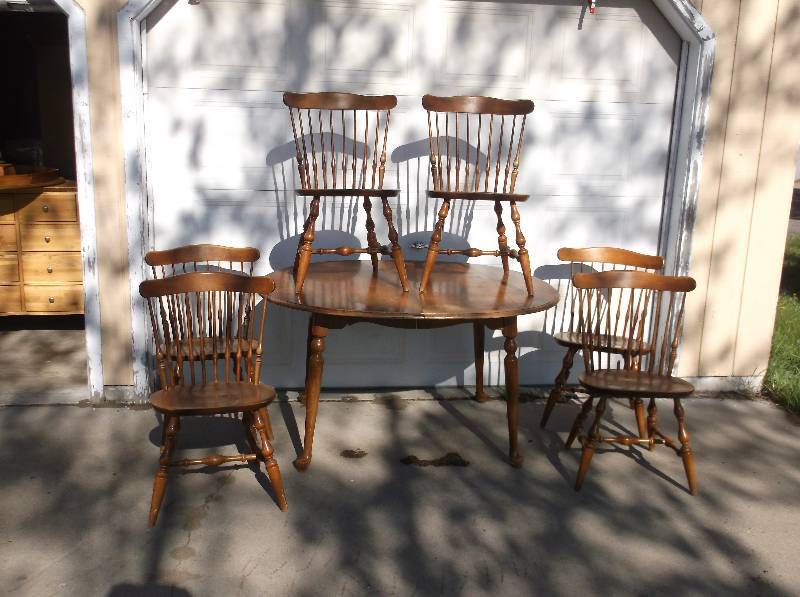 Dinning Table
