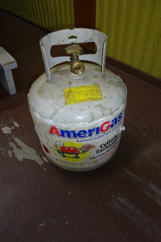 171 lb. LP tank