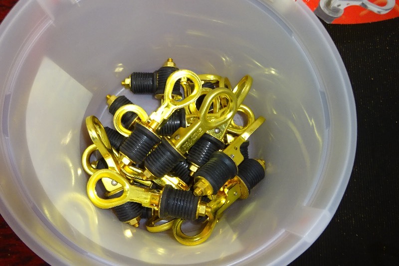 Snap tite bailer plug