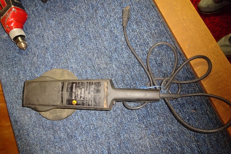 Black and Decker polishersander