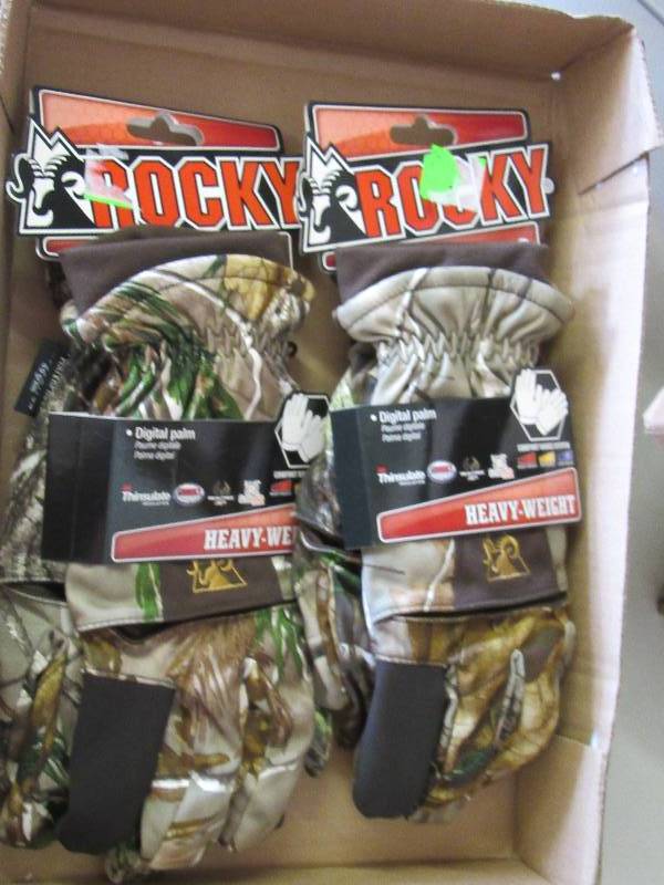 Rocky Gloves