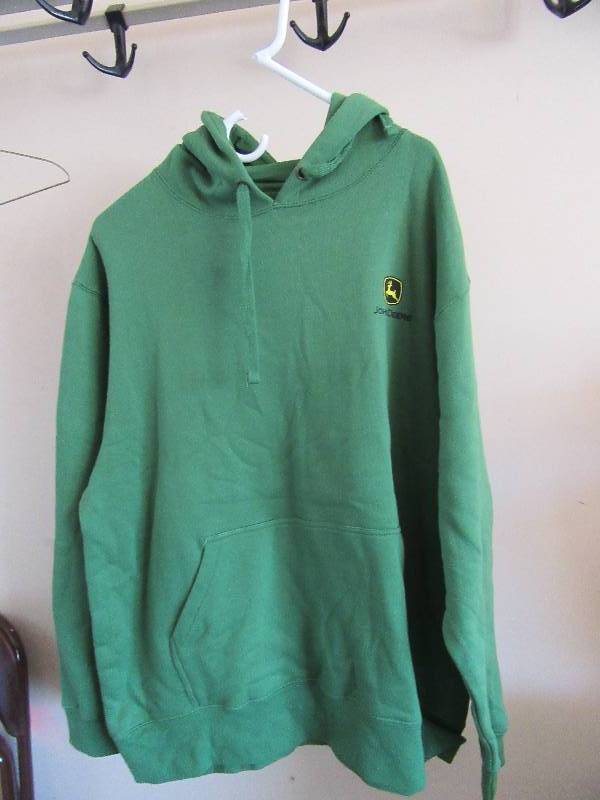 Sweat Shirt