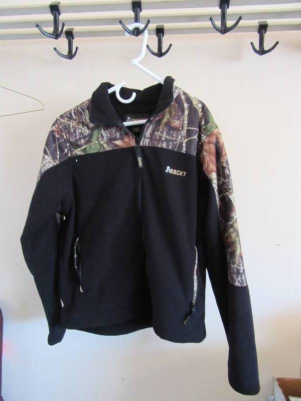 Sweat Shirt