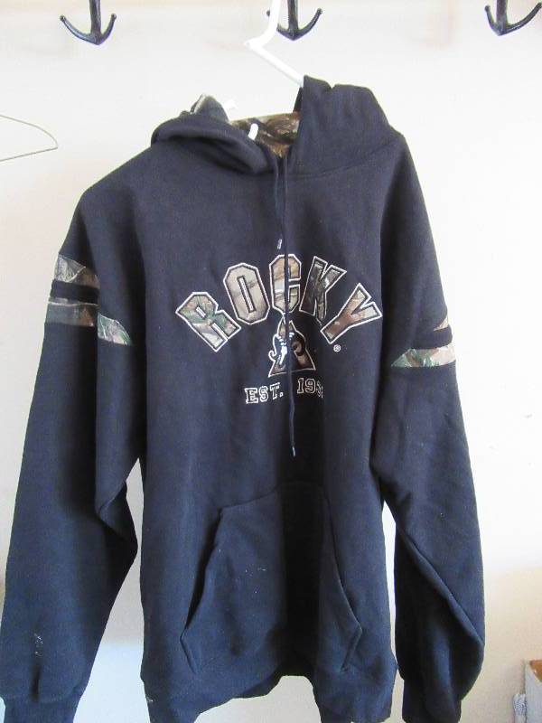 Sweat Shirt