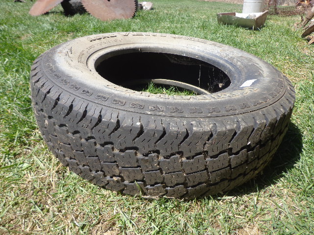 Kumho Road Venture AT Tire